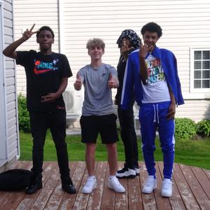 成人久久久精品高清视频
